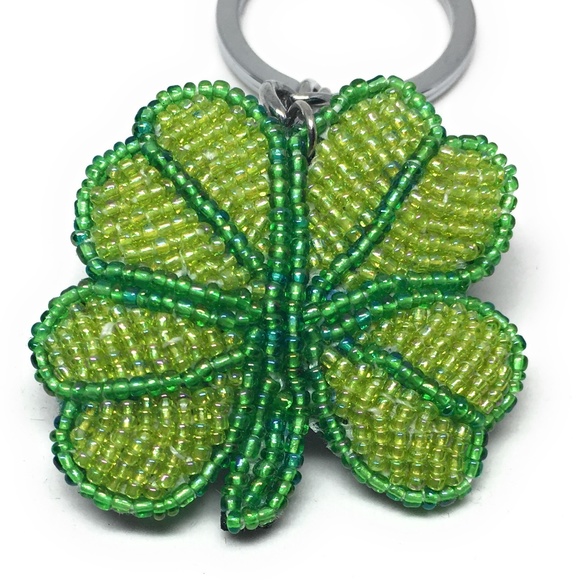 NWT Lucky 4 Leaf Clover Keychain - Picture 2 of 4